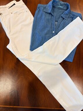 Chico's White Ankle Jeans - Slim Ankle Fit, see measurements, size 6-8